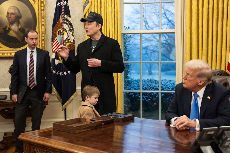musk en trump in de oval office